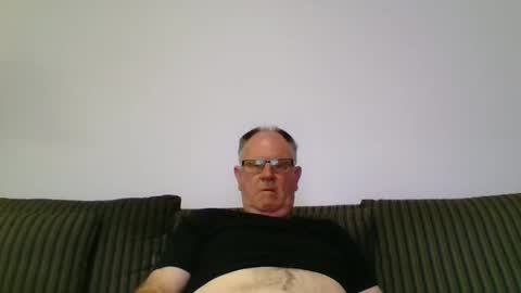 Snapshot of sofar06 chatting on 12.17.24 sofar06 online show from 12.17.24