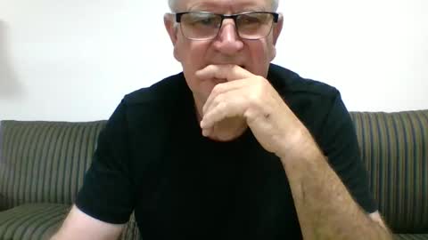 Snapshot of sofar06 chatting on 01.12.25 sofar06 online show from 01.12.25