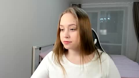 Snapshot of sofaris chatting on 12.26.24 Sophy online show from 12.26.24