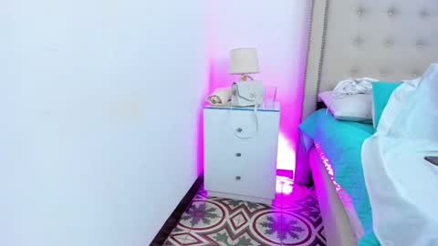 sofhyalove online show from 03.26.26