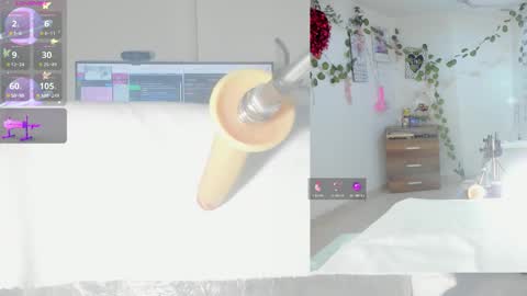 Snapshot of sofi__velez_ chatting on 12.15.25 Sofi online show from 12.15.25