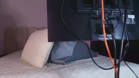 Sofia online show from 11.14.25