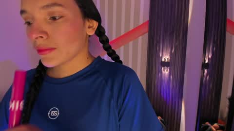 Snapshot of sofi_lassa_ chatting on 05.06.26 SOFIA online show from 05.06.26