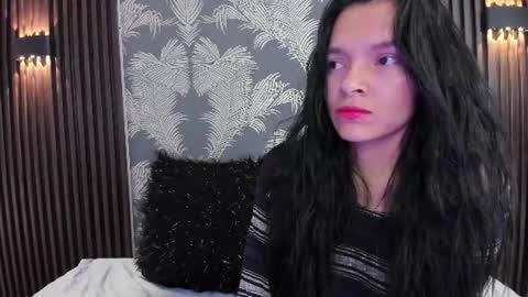 Snapshot of sofi_lassa_ chatting on 06.18.26 SOFIA online show from 06.18.26
