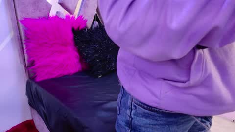 Sofi Noa online show from 11.22.25