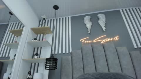 Snapshot of sofi_ramosx chatting on 01.07.25 valen online show from 01.07.25