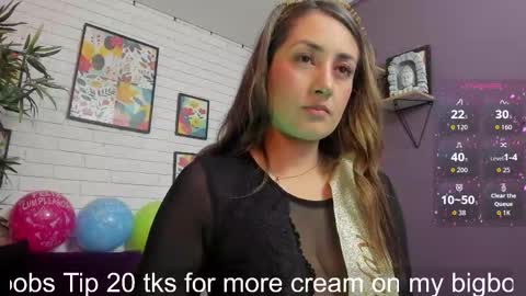 Snapshot of sofia__stk chatting on 11.26.25 sofi online show from 11.26.25