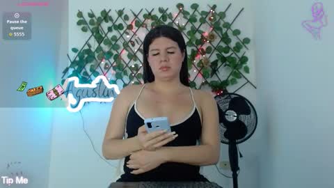 Snapshot of sofia_cummings chatting on 09.30.25 sofia online show from 09.30.25