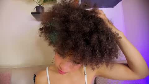 S O F I A  online show from 04.08.26