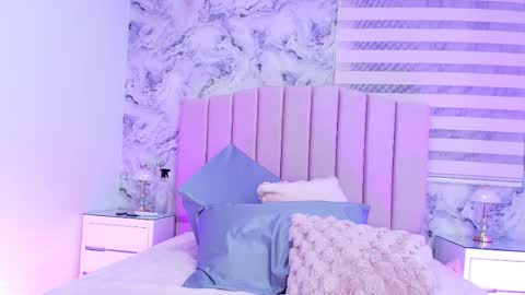 Snapshot of sofia_martinez69 chatting on 11.26.25 Sofia online show from 11.26.25