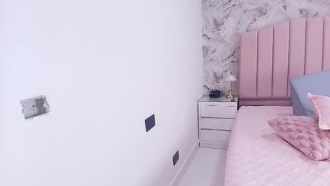 Snapshot of sofia_martinez69 chatting on 12.14.25 Sofia online show from 12.14.25