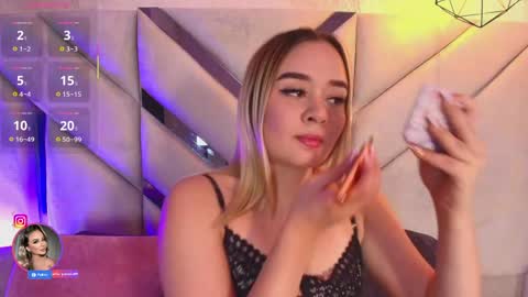 Snapshot of sofia_pamela_ chatting on 05.22.26 online show from 05.22.26