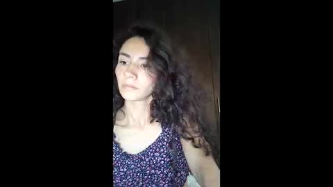 Snapshot of sofia_resiliente chatting on 12.04.25 SOFIA online show from 12.04.25