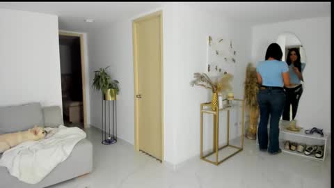 Snapshot of sofia_rivers_ chatting on 10.04.25 sofia_rivers_ online show from 10.04.25