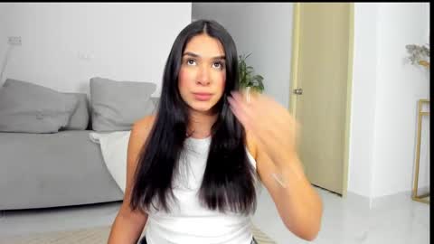 Snapshot of sofia_rivers_ chatting on 10.08.25 sofia_rivers_ online show from 10.08.25