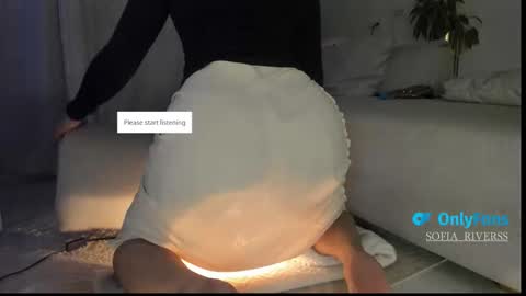 Snapshot of sofia_rivers_ chatting on 10.28.25 sofia_rivers_ online show from 10.28.25