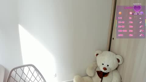 sofia_rivers_ online show from 04.17.26