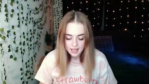 sofia_rosemary online show from 10.18.25