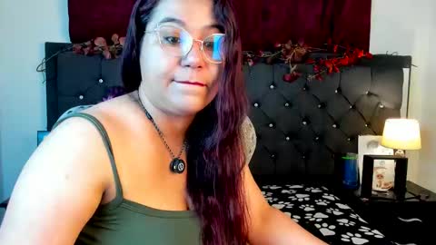 Snapshot of sofia_sorceress chatting on 09.24.25 sofia_sorceress online show from 09.24.25