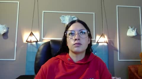 Snapshot of sofia_white3 chatting on 10.14.25 Sofa online show from 10.14.25