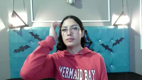 Snapshot of sofia_white3 chatting on 10.23.25 Sofa online show from 10.23.25