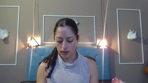 Snapshot of sofia_white3 chatting on 11.02.25 Sofa online show from 11.02.25