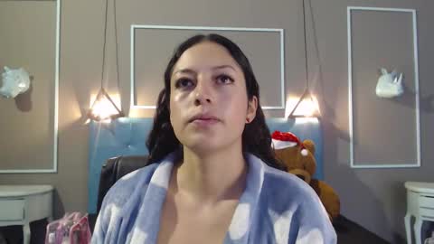 Snapshot of sofia_white3 chatting on 11.19.25 Sofa online show from 11.19.25