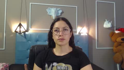 Snapshot of sofia_white3 chatting on 11.24.25 Sofa online show from 11.24.25