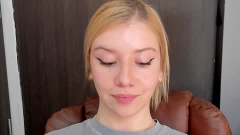 Snapshot of sofia_woodss chatting on 12.03.24 Sofia online show from 12.03.24