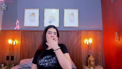 Snapshot of sofiabuitrago chatting on 07.04.26 sofi online show from 07.04.26