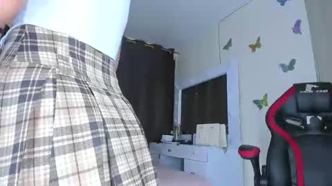 Snapshot of sofiacastillo01 chatting on 10.26.25 sofiacastillo01 online show from 10.26.25