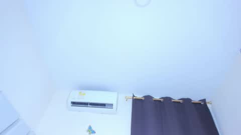 Snapshot of sofiacastillo01 chatting on 01.13.26 sofiacastillo01 online show from 01.13.26