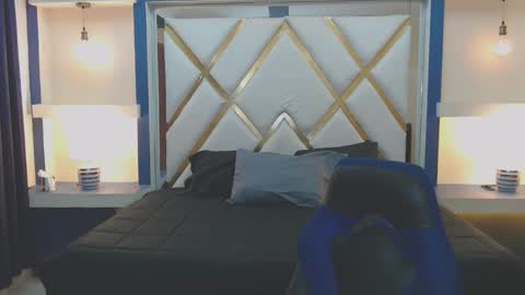 Snapshot of sofiadavis_23 chatting on 11.10.25 SOFIA online show from 11.10.25