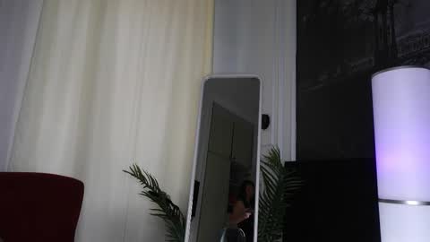 Sofia online show from 11.21.25