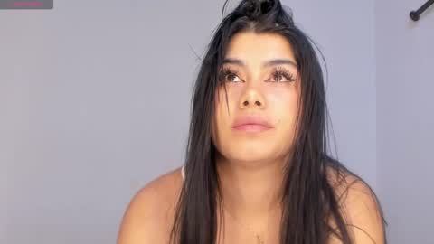 Snapshot of sofiagoez_ chatting on 10.06.25 Sofi online show from 10.06.25