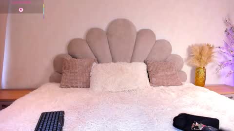 SOFI  online show from 03.04.26