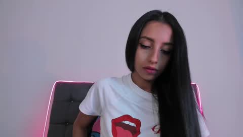 Snapshot of sofiaquiin15 chatting on 03.02.25 Sofia online show from 03.02.25