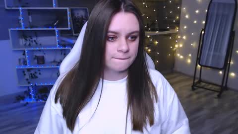 sofiarayan online show from 04.17.26