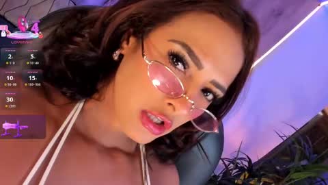 Sofia Reyes online show from 03.06.25