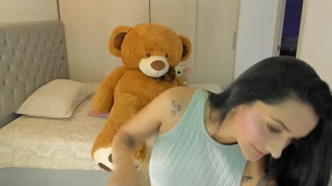 Snapshot of sofiaross1 chatting on 01.03.25 SOFIA independent model online show from 01.03.25