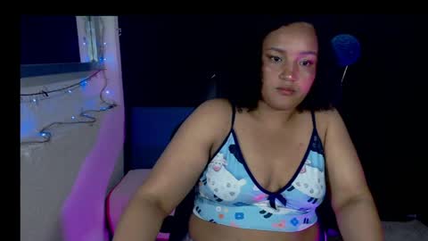 sofiaroyal23 online show from 04.02.26