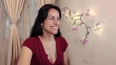 Sofi Bella online show from 05.16.26