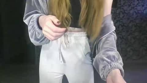 SofiButerfly online show from 03.10.25