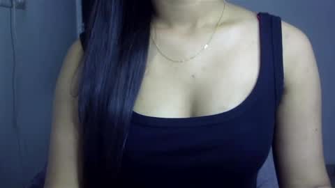 Snapshot of sofie_diva chatting on 12.13.24 divya online show from 12.13.24