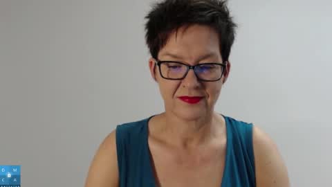 Snapshot of sofie_velvet chatting on 09.14.25 Sofie Velvet online show from 09.14.25