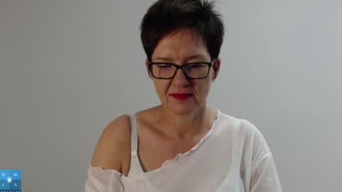 Snapshot of sofie_velvet chatting on 09.22.25 Sofie Velvet online show from 09.22.25