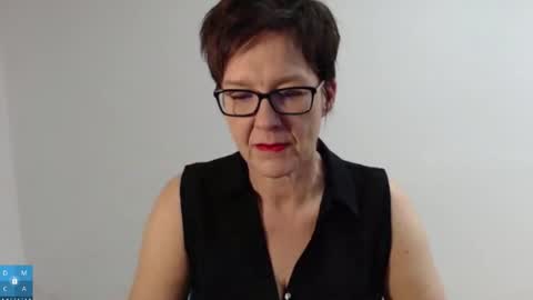 Snapshot of sofie_velvet chatting on 10.26.25 Sofie Velvet online show from 10.26.25