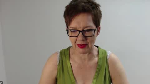 Sofie Velvet online show from 01.18.26