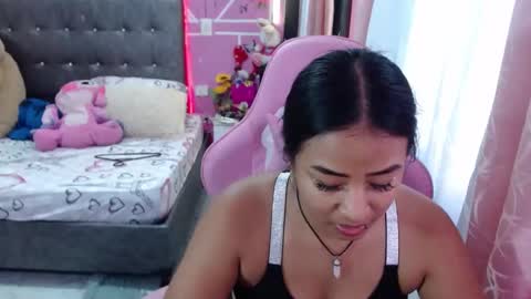 sofia Dreams online show from 01.20.25