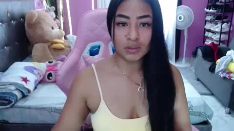 sofia Dreams online show from 02.04.26